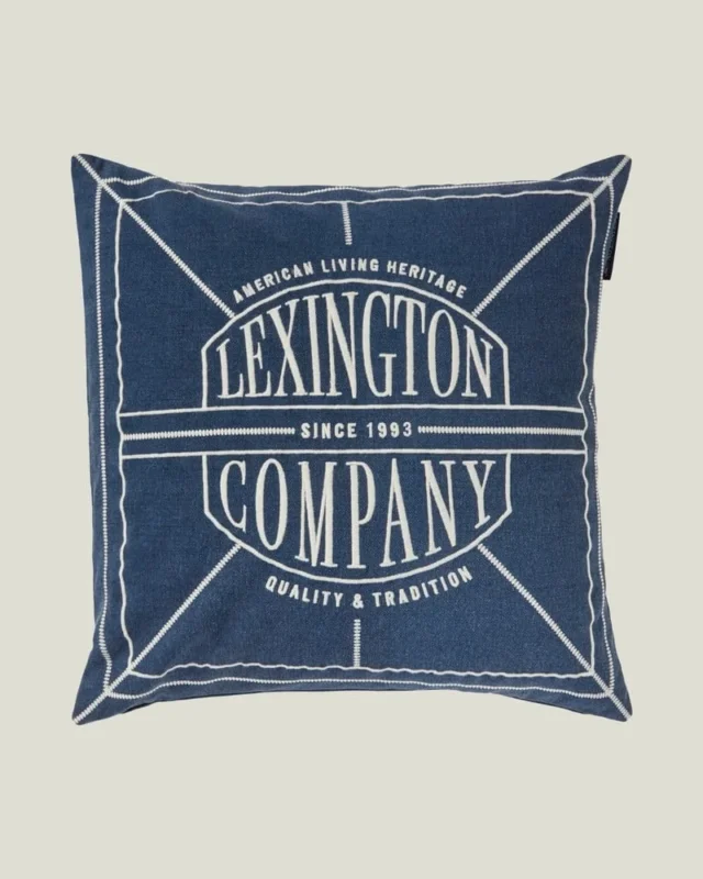 LEXINGTON Logo Kissenbezug aus gewaschener Bio-Baumwolle, dunkelblau/hellbeige