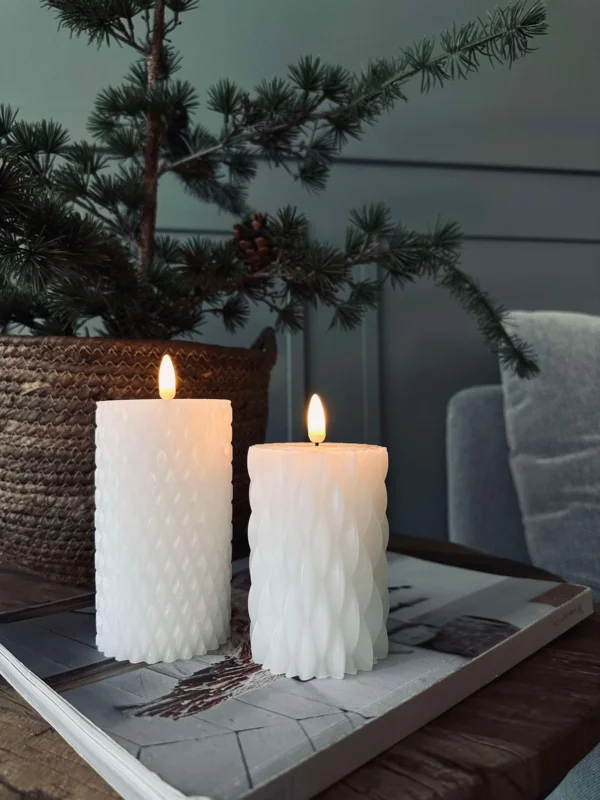 LED-Stumpenkerzen / Design – 2 Stück Weiß