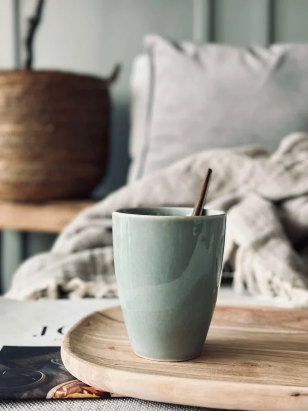 Becher ohne Henkel aus Steinzeug – Mint