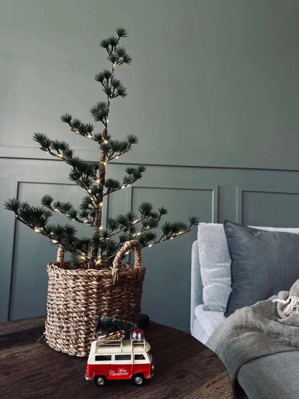 Zederbaum mit Lichterkette 65 cm - Ohne Schnee