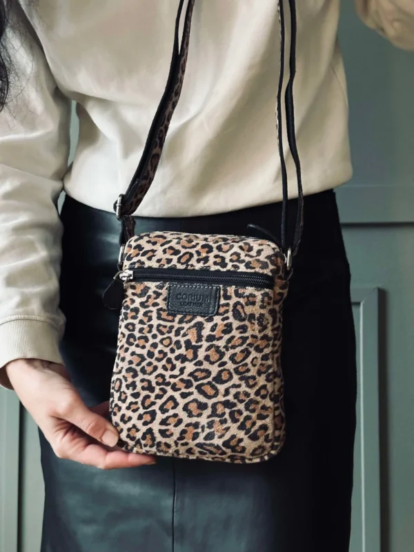 Handytasche / Crossover Daily Leopard