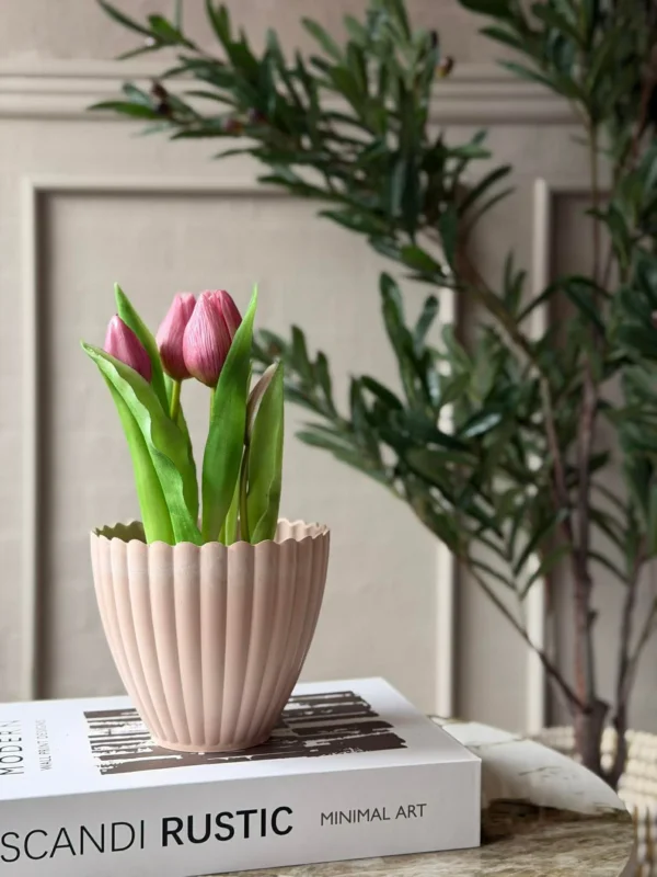 Topf im Beton-Look - Klein Rosa