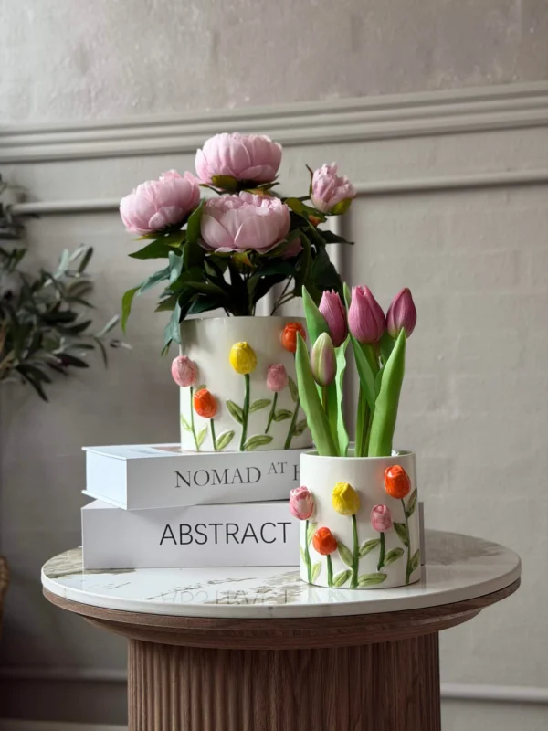 Übertopf mit Tulpen - mehrere Größen