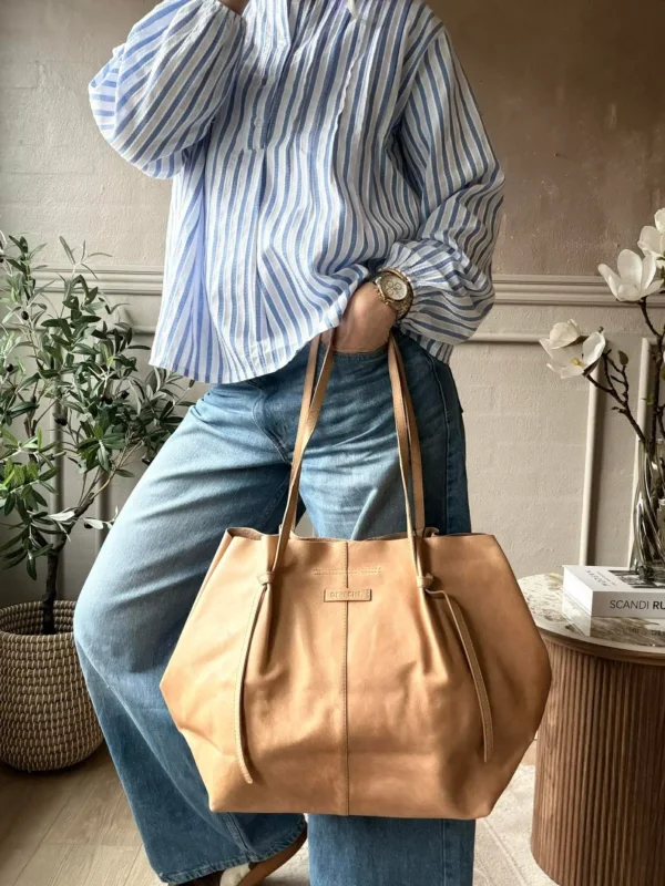 Shopper XL aus weichem Leder - Sand