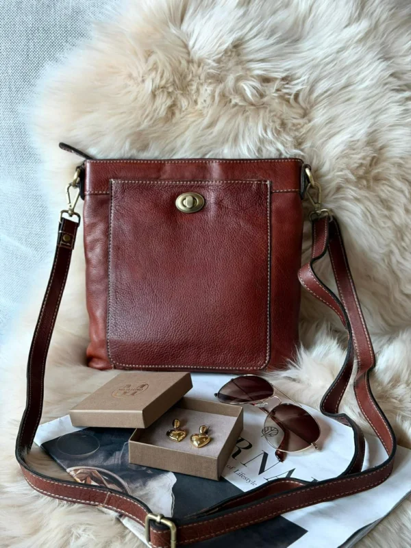 Crossover Moa small - cognac - 2. Sortierung