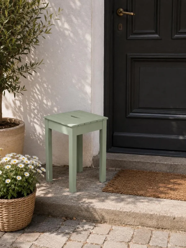 Hocker staubgrün - für innen / außen