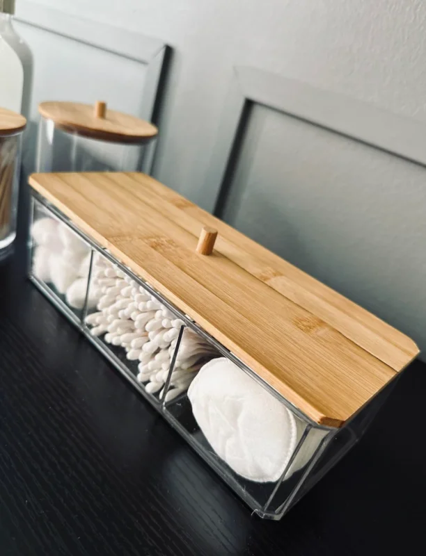 Make-up-Organizer – Acryl mit Bambusdeckel