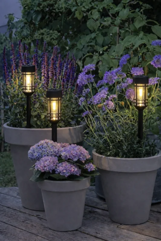 Gartenlampe NERO mit Solar – Set mit 2 Stück.