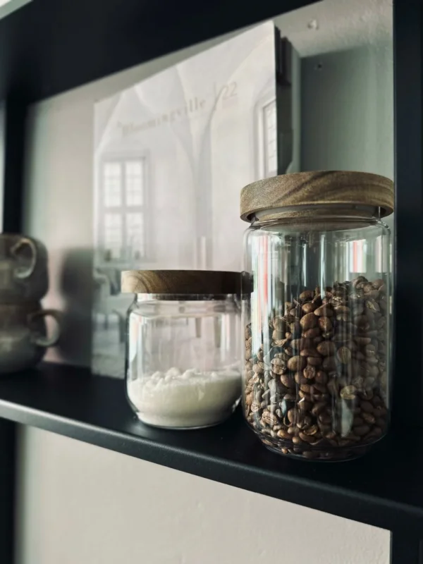 Opbevaringsglas med trælåg – 700 ml - VIAMAJA.DK